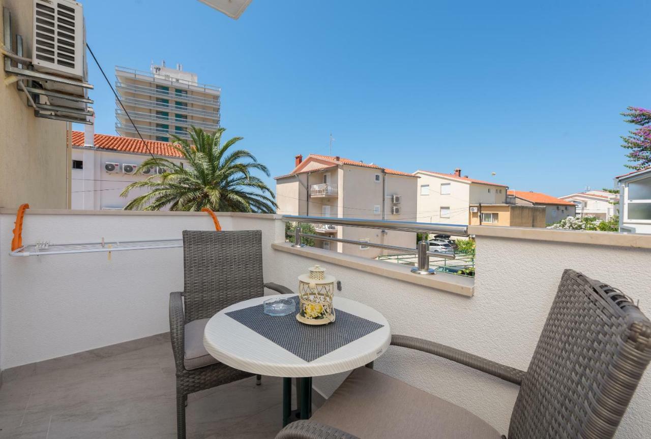 Apartmani Mona Makarska Esterno foto
