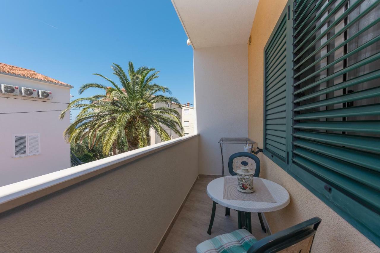Apartmani Mona Makarska Esterno foto