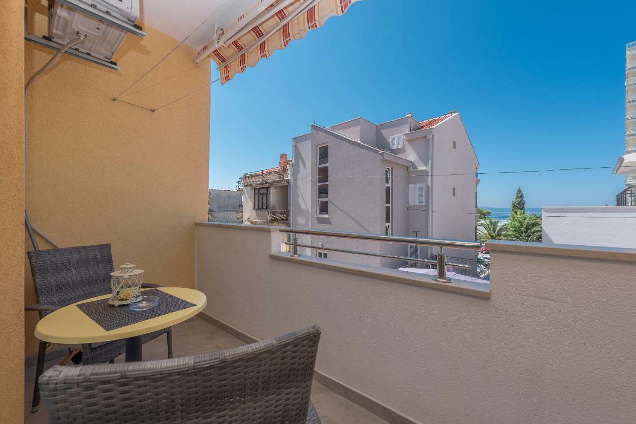Apartmani Mona Makarska Esterno foto
