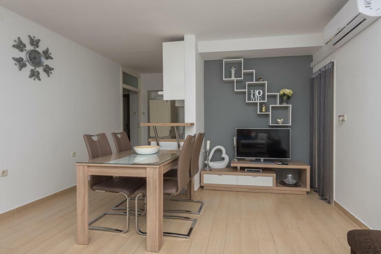 Apartmani Mona Makarska Esterno foto