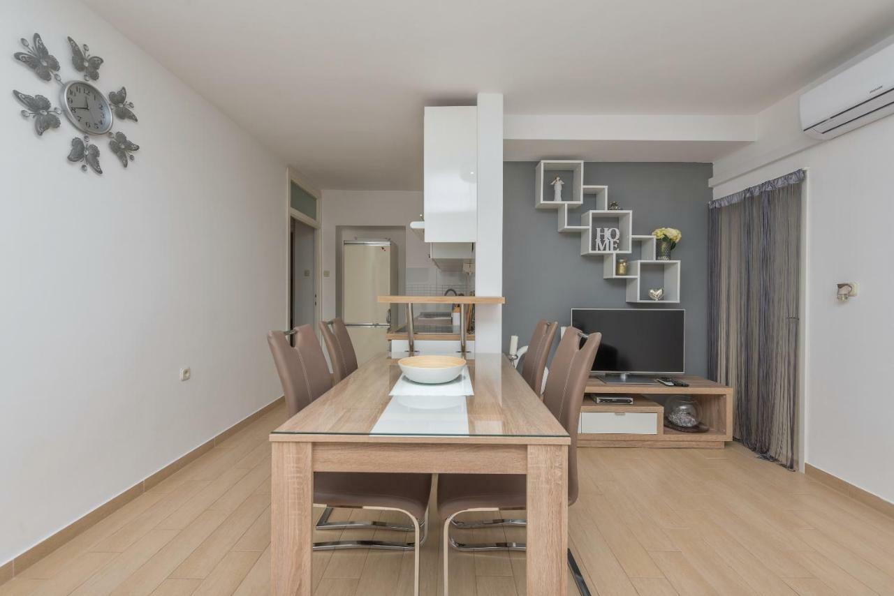 Apartmani Mona Makarska Esterno foto