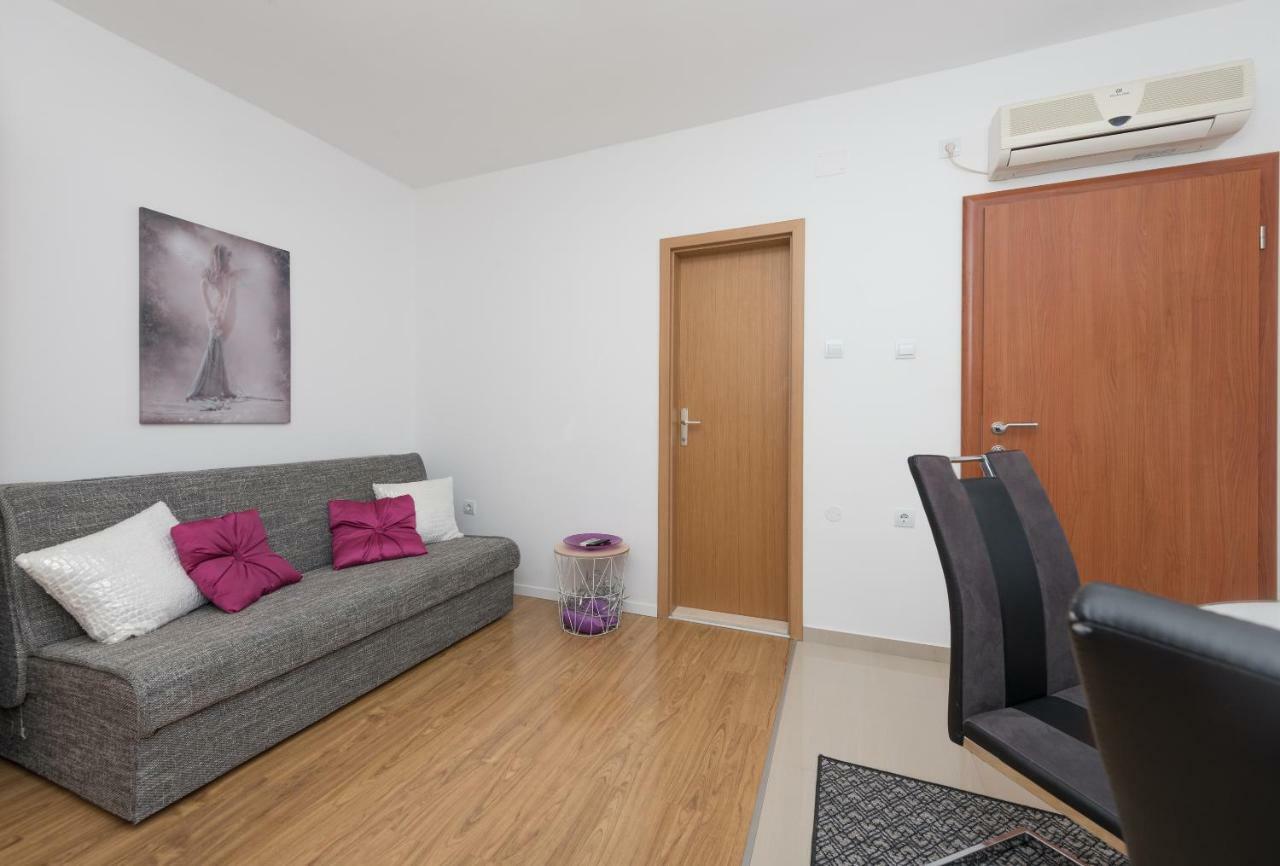 Apartmani Mona Makarska Esterno foto