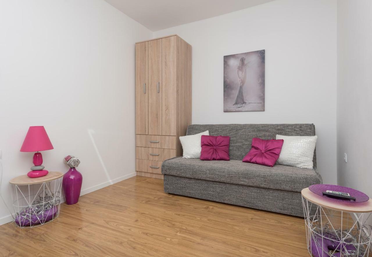 Apartmani Mona Makarska Esterno foto